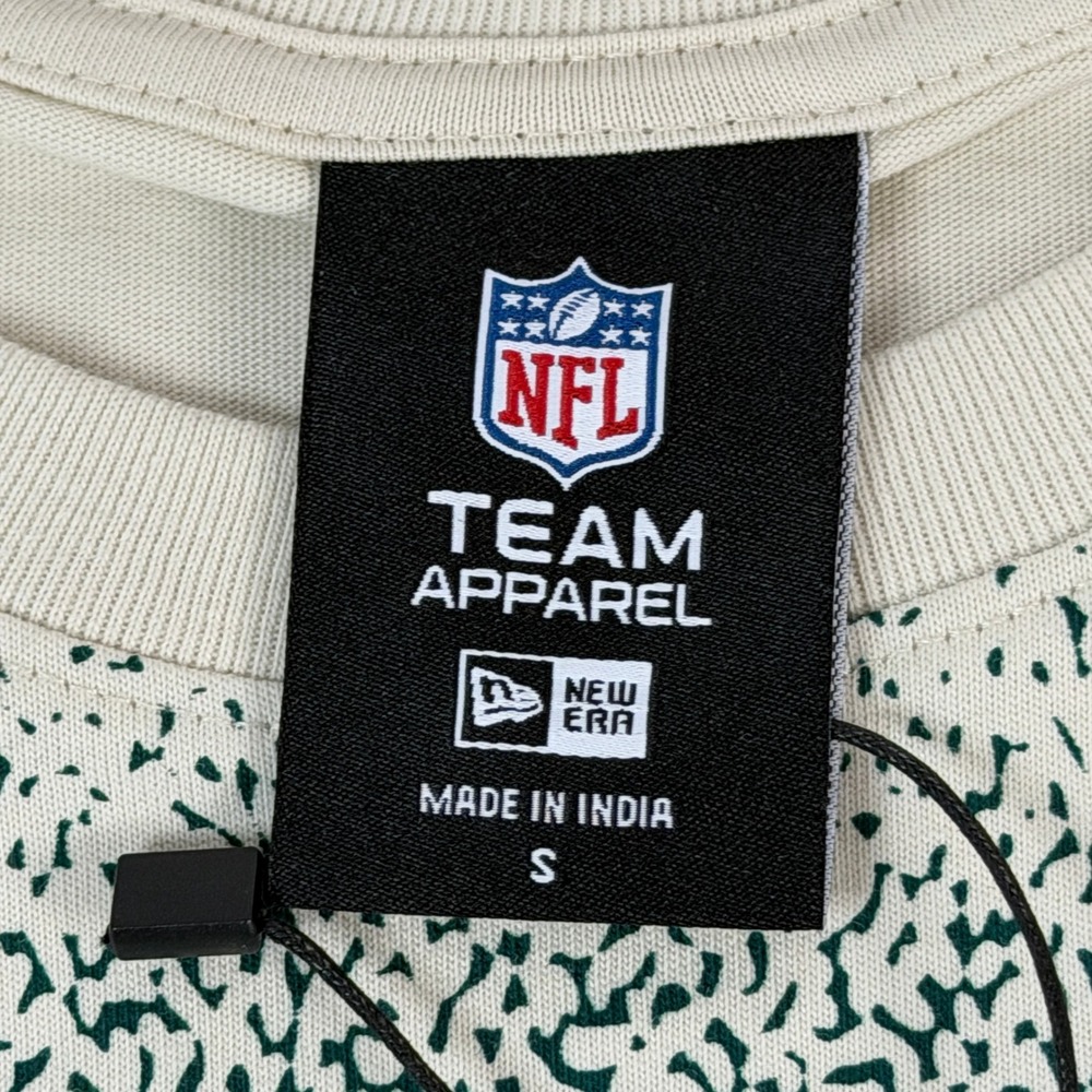 NEW Era NFL Eagles Sublimated All Over Print T-Shirt Cream/Green Small NWT - Picture 7 of 10